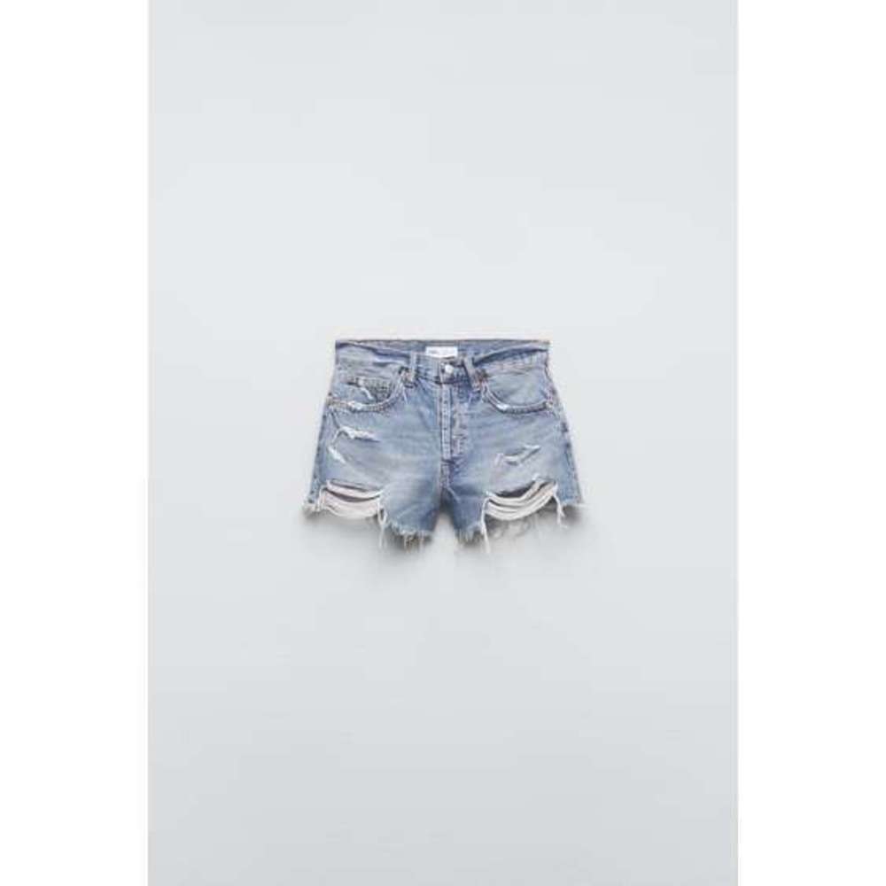 TRF MID RISE DENIM SHORTS - Picture 2 of 4